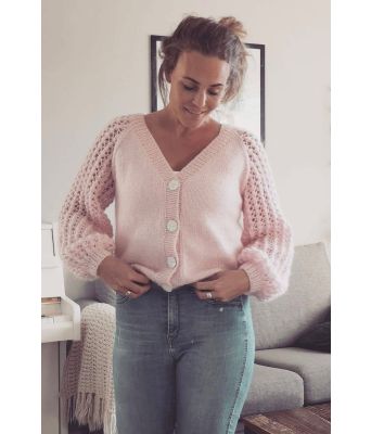 Perlepuff cardigan i aprikos - Strikkose 005-359