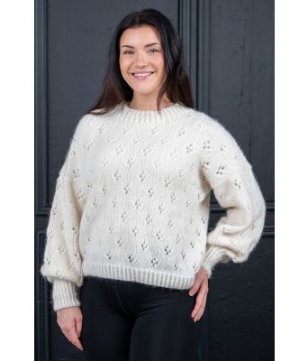 Naturhvit Eyelet sweater - Strikkia 2024-060-302