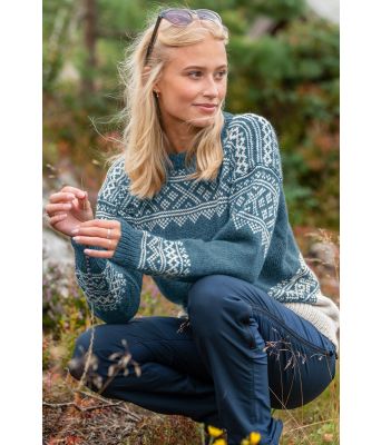 Mørk denimblå setesdalssgenser - DLG 220-34403402