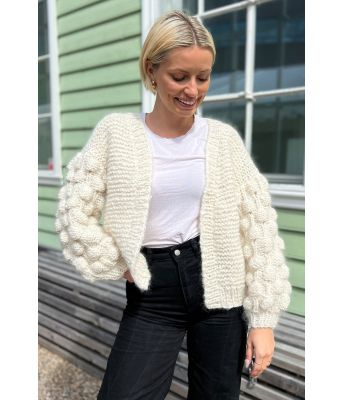 Bubble crush cardigan i naturhvit - Belfilato 24-008-40020
