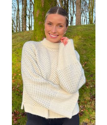 Naturhvit Heidilender i Sportsull - DLG 24-025-SU3400