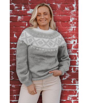 Lys grå Alvagenseren - Strikkia 2021-012D