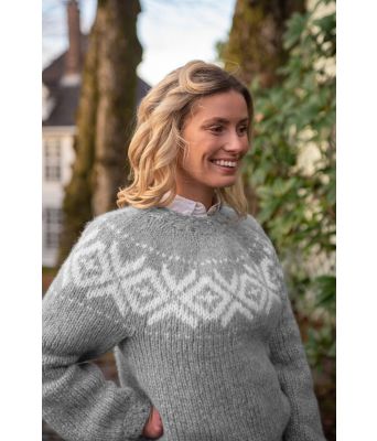 Chunky fanagenser i grått - Strikkia 2021-031D