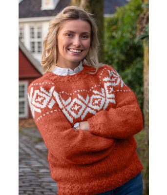 Chunky fanagenser i brent oransje - Strikkia 2021-031M