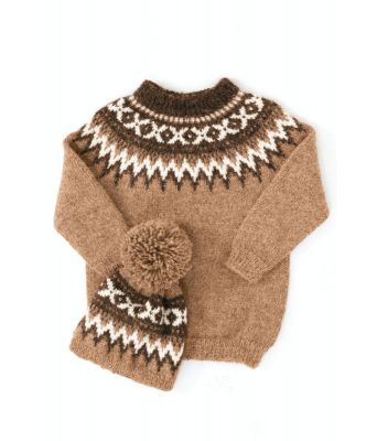 Lys brun rallar genser med lue til barn - DG 17-01D