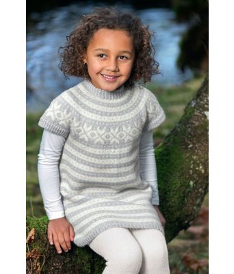 Tunika til barn med fanamønster - DG 309-11C