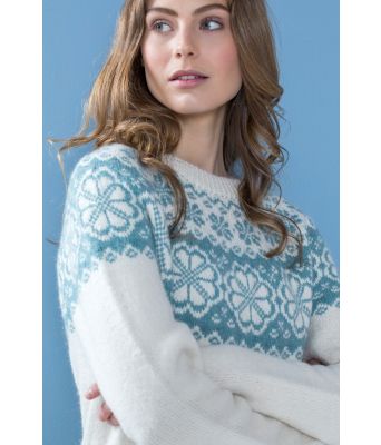Q symre genser med turkis mønster - DG 382-05