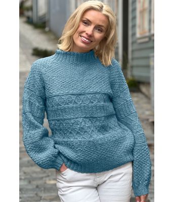 Lys denim Månebedotten genser - DLG 23-004-3437