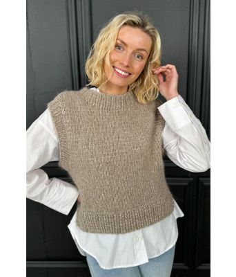 Sunday slipover vest i beige - DLG 24-004-307
