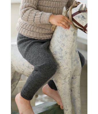 Jonas strikket bukse til barn med strukturstrikk - DSA 46-03B