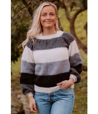 Elisegenseren - Strikkia 2020-029 V0006 Gråsort