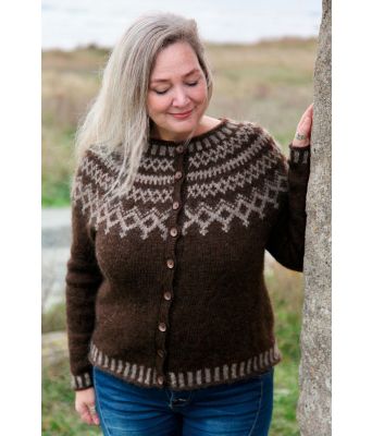 Sjön kofte med mønsterstrikket bærestykke - Jarbo 91936