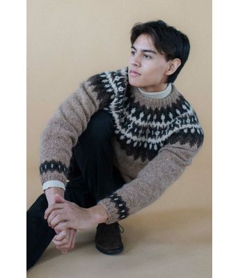 Kastaligenseren i byggbrun - Istex 590024 / Lopidesign 42-09