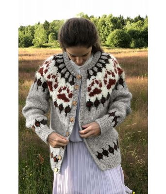 Grå villmarkskofte - Linka Neumann design VKHG0001