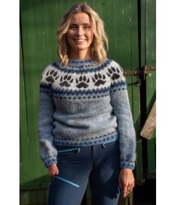 Lyseblå ulvepotegenser - Strikkia 2020-017G Farmen Heidi Lereng