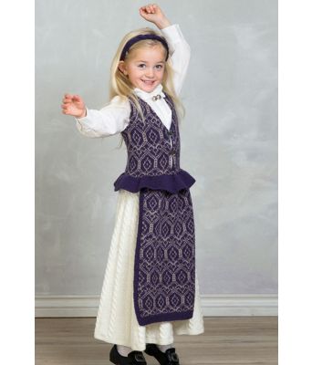 Martha lang strikket festdrakt til jente - Viking 1603-08