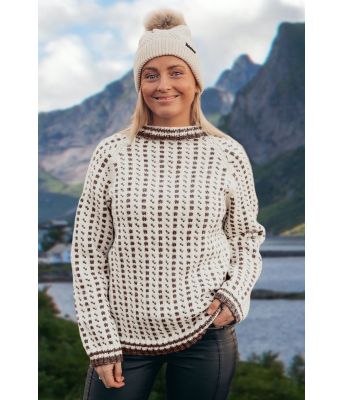 Naturfarget islender med  brun mønster - Strikkia 2020-030D