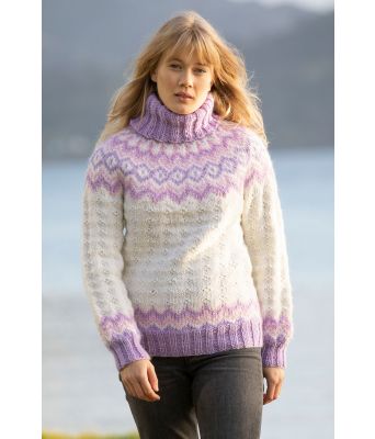 Sandvik strikkegenser med lilla mønster - Viking 2102-08