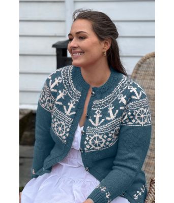 Ankerkofta i mørk petrol - Strikkia 2021-015-529