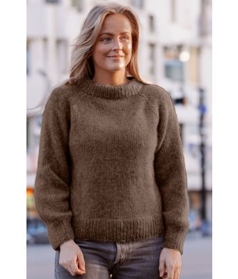 Brun Cozy everyday sweater - Strikkia 2022-002-308