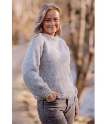 Cozy everyday sweater strikket tykk kosegenser - Strikkia 2022-002B