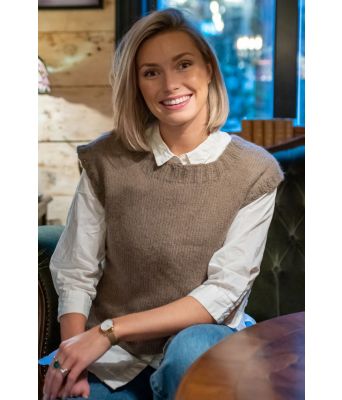 Fridas favorittvest enkel strikkevest - Strikkia 2022-010