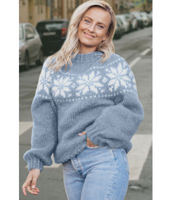 Lyseblå chunky stjernegenser - Strikkia 2022-011-320