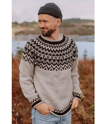 Grå Islandur islandsgenser med rundfelling - Strikkia 2022-013A