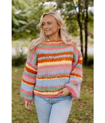 Summerflirt sweater - Strikkia 2022-026A