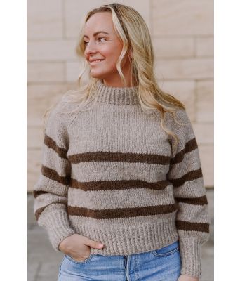 Bordeaux sweater stripete genser med raglanfelling - Strikkia 2023-001