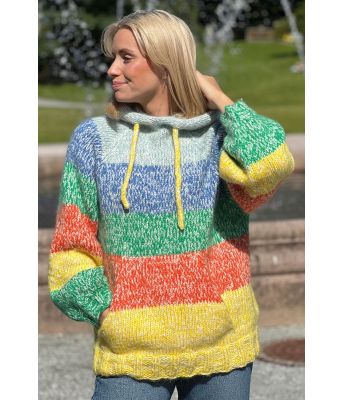 Happy hoodie fargerik hettegener med striper - Strikkia 2023-020