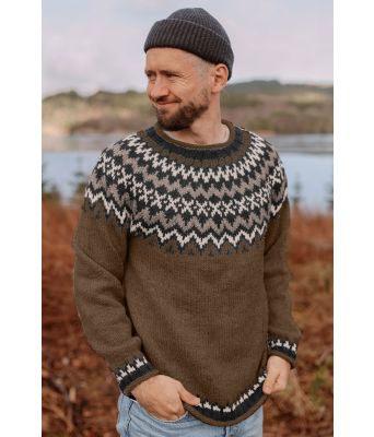 Brun islandur - Strikkia 2023-022-508A