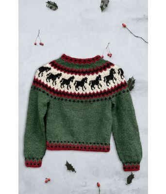 Grønn hestegenser til barn med rød detaljer - Strikkia 2023-027-534560