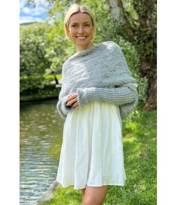 Grått Eyelet sweater scarf - Strikkia 2024-035-313B