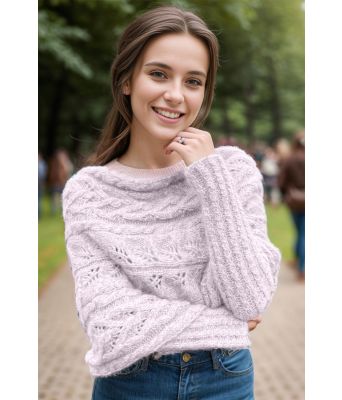 Lyselilla Leafy skjerfgenser - Strikkia 2024-052-367