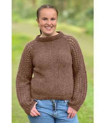 Lysebrun Perlepuffgenser - Strikkose 001-309