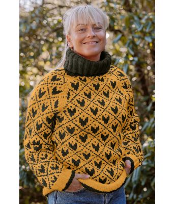 Gul svartulvgenser med grønt mønster - Linka Neumann design SVHG0017