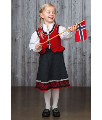 Alexandra rød strikket festdrakt til jente - Viking 1603-2A