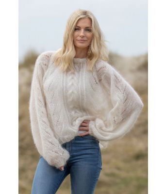 Hvit Mille genser fra Kathrine Sørland - Viking 2012-2C