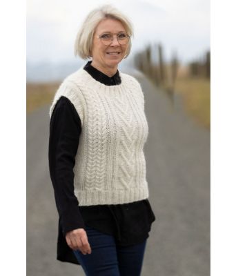 Mor strikket vest med mønster - Viking 2035-9A