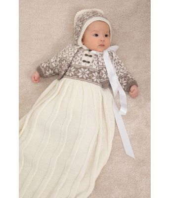 Ellinor strikket daapskjole med jakke og kyse - Viking 2304-02