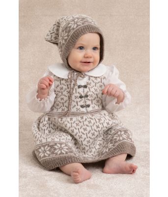 Ellinor strikket kjole og skaut til baby jente - Viking 2304-05