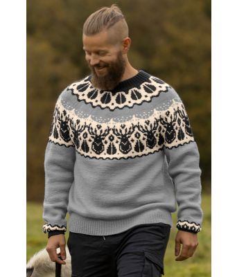 Lysegrå hjortegenser med koksgrått mønster - Viking 2336-8-213217