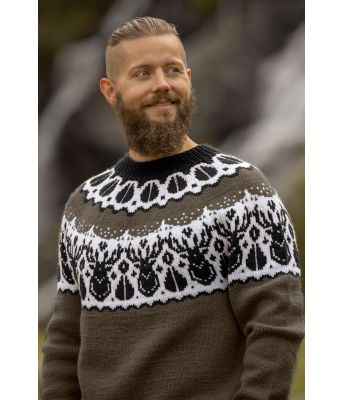 Mørkebrun hjortegenser med svart mønster - Viking 2336-8-218203