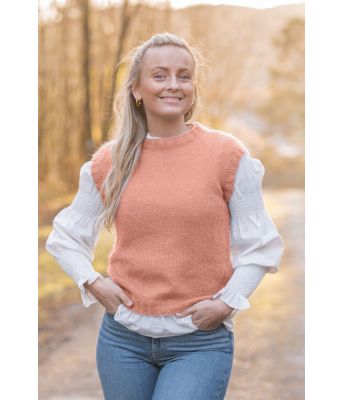 Vivianvesten enkel lys rosa strikket vest - DLG-21-001D