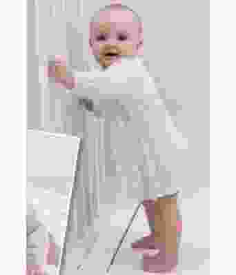 Sett til baby med kjole, lue og sokker - Viking 1006-4