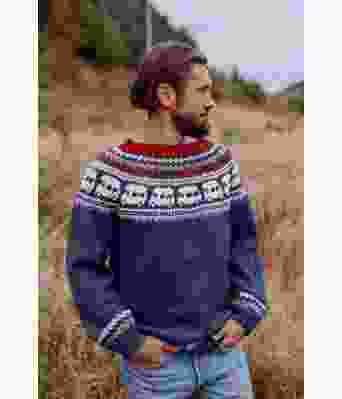 Mørk jeansblå bobilgenser strikket genser med bobil mønster - Strikkia 2020-016H
