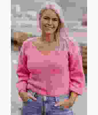 Rosa Soft dreams genser med v-hals - Strikkia 2022-030B