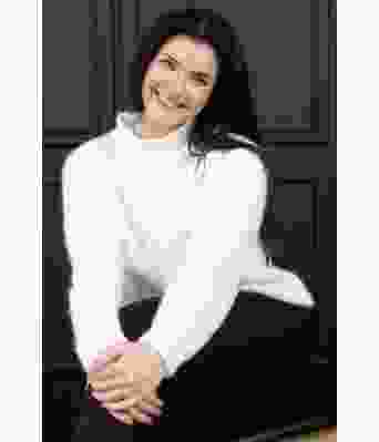 Hvit Cozy pearls genser - Strikkia 2023-023-300