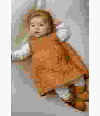 Okergul April Strikkekjole til baby med lue og sokker - Viking 2028-6-375